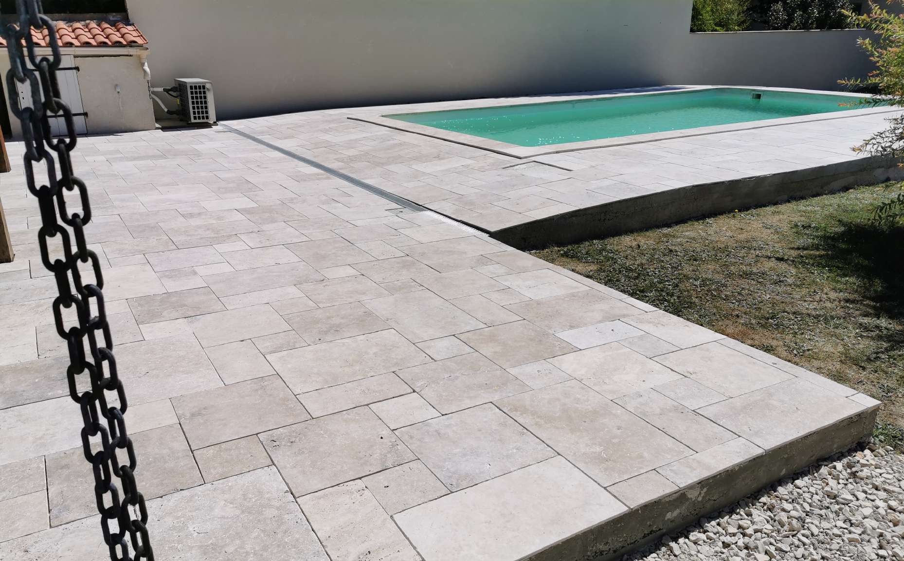 Carrelage soigné dans une rénovation Concept-Home 16
